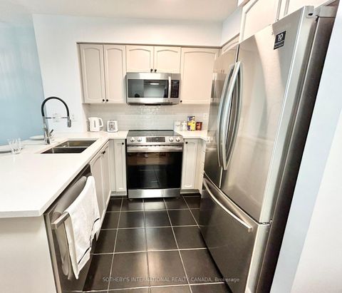 Photo 7 at 537 - 231 Fort York Boulevard, Niagara, Toronto