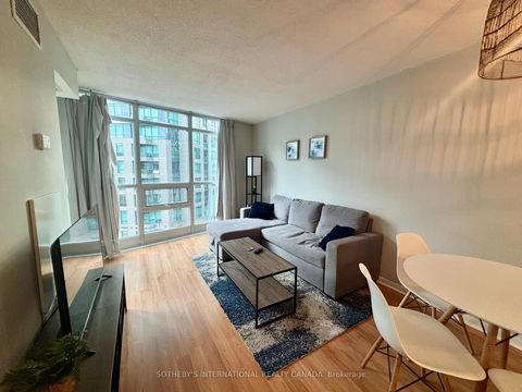 Photo 15 at 537 - 231 Fort York Boulevard, Niagara, Toronto
