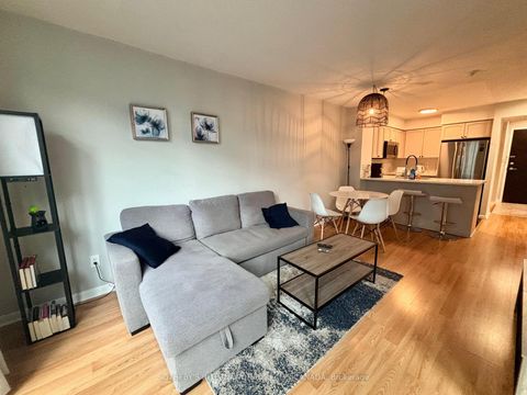 Photo 17 at 537 - 231 Fort York Boulevard, Niagara, Toronto