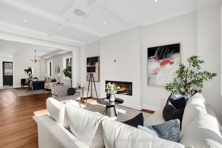 Photo 6 at 58 Claremont Drive N, Wellington North, Brampton