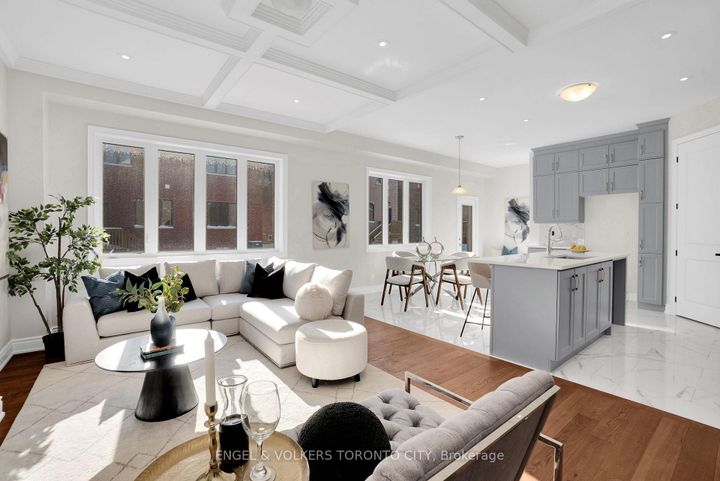 Photo 7 at 58 Claremont Drive N, Wellington North, Brampton