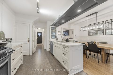 Photo 2 at 336 Arlington Avenue, Cedarvale, Toronto