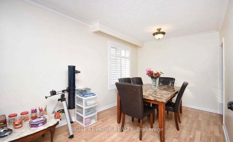 Photo 6 at 513 Lynett Crescent, Crosby, Richmond Hill