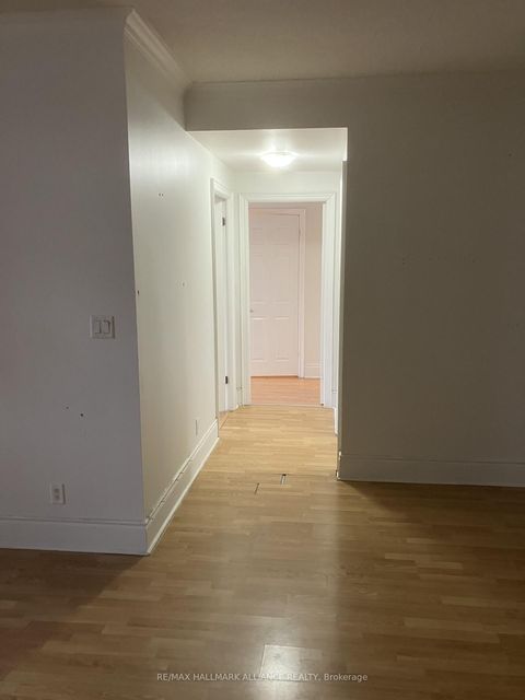 Photo 3 at 3002 - 3880 DUKE OF YORK BLVD Boulevard, City Centre, Mississauga