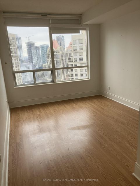 Photo 7 at 3002 - 3880 DUKE OF YORK BLVD Boulevard, City Centre, Mississauga