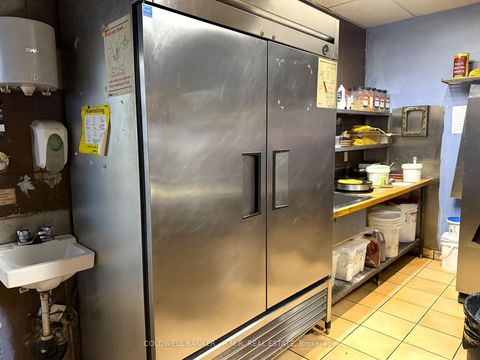 Photo 2 at 390 Roncesvalles Avenue, Swansea, Toronto