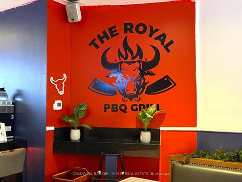 Photo 10 at 390 Roncesvalles Avenue, Swansea, Toronto