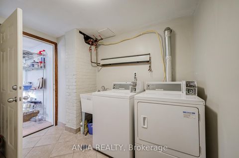 Photo 12 at 7 Linnsmore Crescent, East York, Toronto