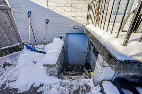 Photo 26 at 7 Linnsmore Crescent, East York, Toronto