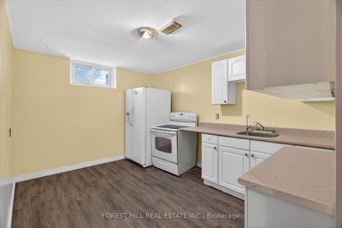 Photo 13 at 21 Caulfield Road, Old Rexdale, Toronto