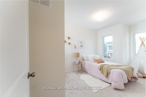 Photo 20 at 153 Sailors Landing Drive, Bowmanville, Clarington