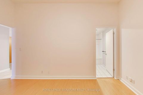 Photo 15 at 801 - 700 King Street W, Niagara, Toronto