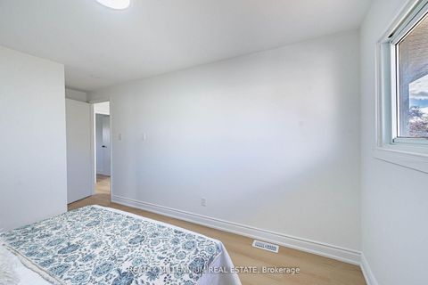 Photo 29 at 985 Central Park Boulevard N, Centennial, Oshawa