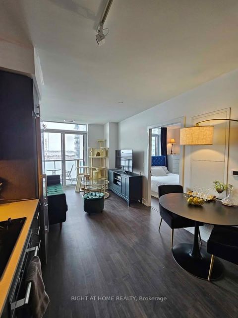 Photo 3 at 1713 - 2550 Simcoe Street N, Windfields, Oshawa