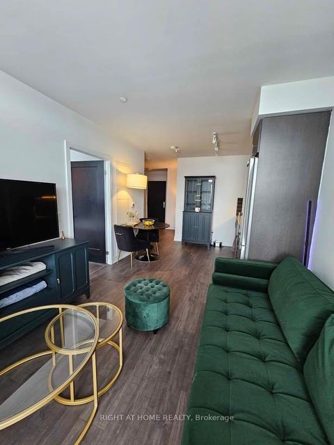 Photo 5 at 1713 - 2550 Simcoe Street N, Windfields, Oshawa