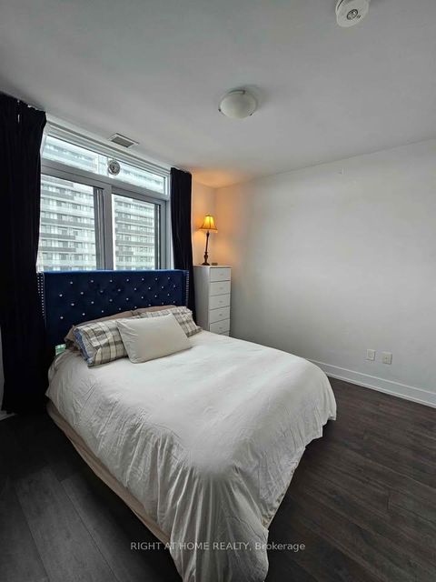 Photo 7 at 1713 - 2550 Simcoe Street N, Windfields, Oshawa