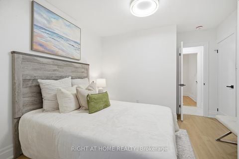 Photo 21 at 162 Tower Drive, Maryvale, Toronto