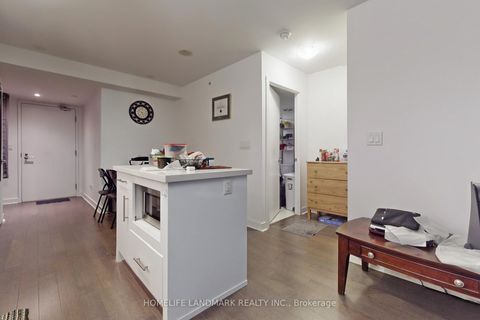 Photo 9 at 505 - 58 Orchard View Boulevard, Eglinton, Toronto