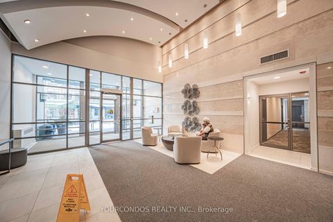 Photo 2 at 802 - 18 Spring Garden Avenue, Willowdale East, Toronto