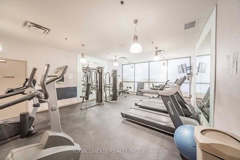 Photo 11 at 802 - 18 Spring Garden Avenue, Willowdale East, Toronto