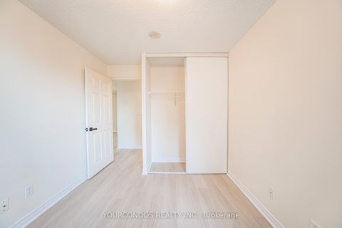 Photo 33 at 802 - 18 Spring Garden Avenue, Willowdale East, Toronto