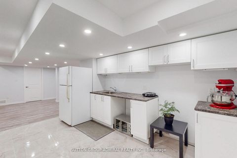 Photo 23 at 3 Cypress Point Street, Ardagh, Barrie