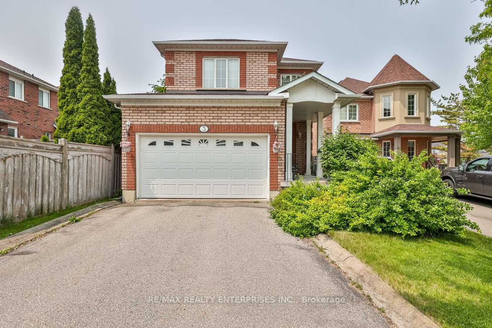 3 Jack Kenny Court, Bolton West, Caledon 