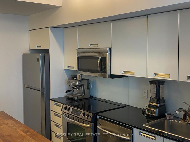 Photo 2 at 608 - 33 Charles Street E, Yonge Corridor, Toronto