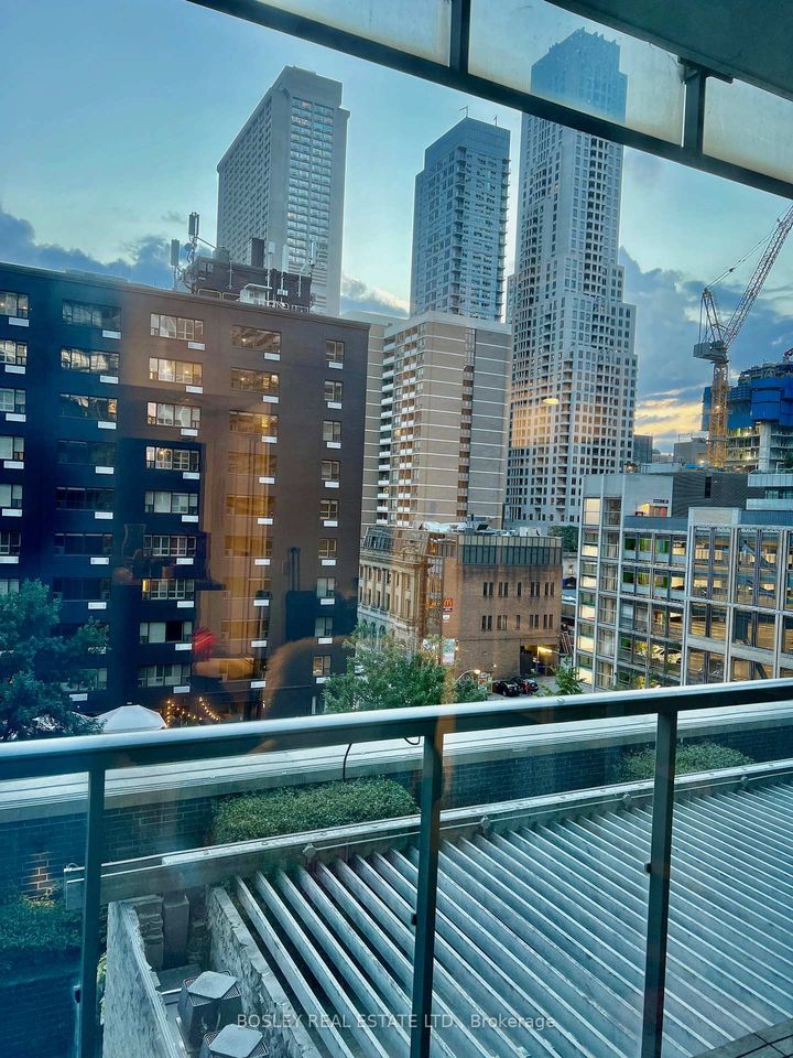 Photo 14 at 608 - 33 Charles Street E, Yonge Corridor, Toronto