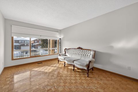 Photo 5 at 74 Minglehaze Drive, Jamestown, Toronto