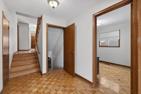 Photo 13 at 74 Minglehaze Drive, Jamestown, Toronto