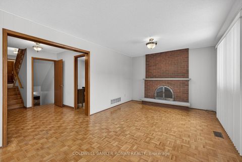 Photo 16 at 74 Minglehaze Drive, Jamestown, Toronto