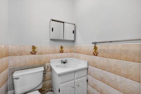 Photo 31 at 74 Minglehaze Drive, Jamestown, Toronto