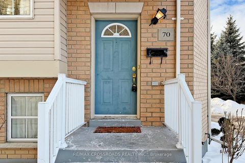 Photo 2 at 70 Brockley Drive, Bendale, Toronto