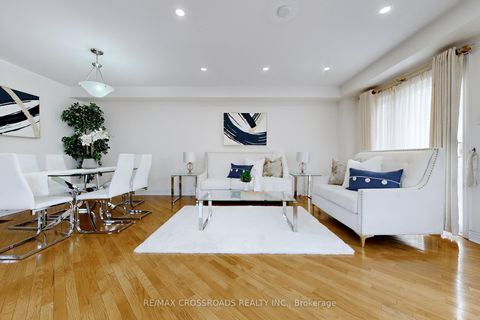 Photo 4 at 70 Brockley Drive, Bendale, Toronto