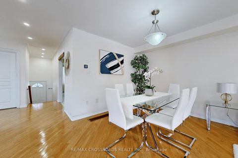 Photo 11 at 70 Brockley Drive, Bendale, Toronto