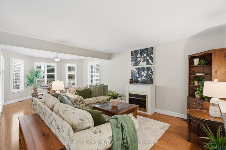 Photo 15 at 148 Glenariff Drive, Rural Flamborough, Hamilton