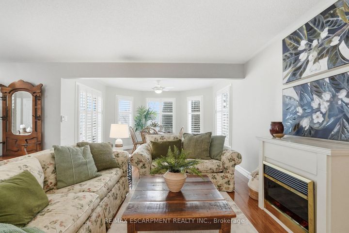 Photo 17 at 148 Glenariff Drive, Rural Flamborough, Hamilton