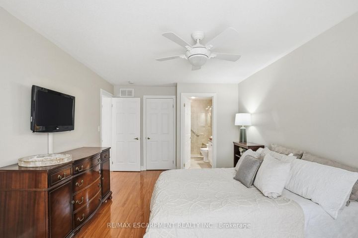 Photo 25 at 148 Glenariff Drive, Rural Flamborough, Hamilton