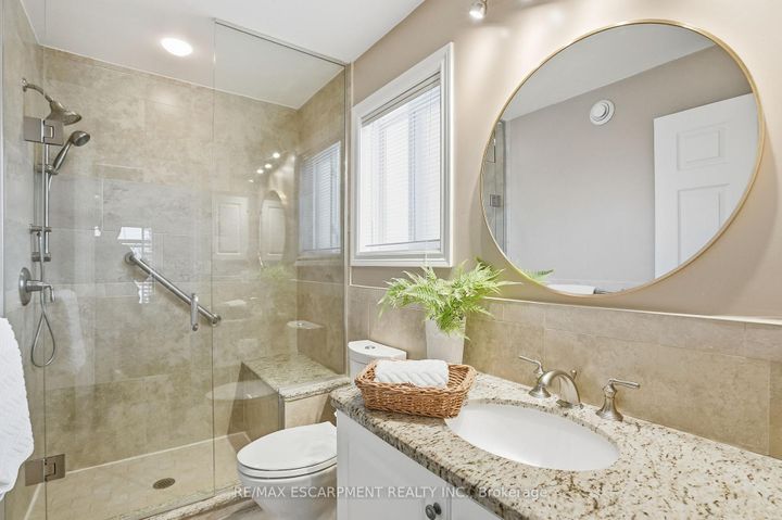 Photo 26 at 148 Glenariff Drive, Rural Flamborough, Hamilton