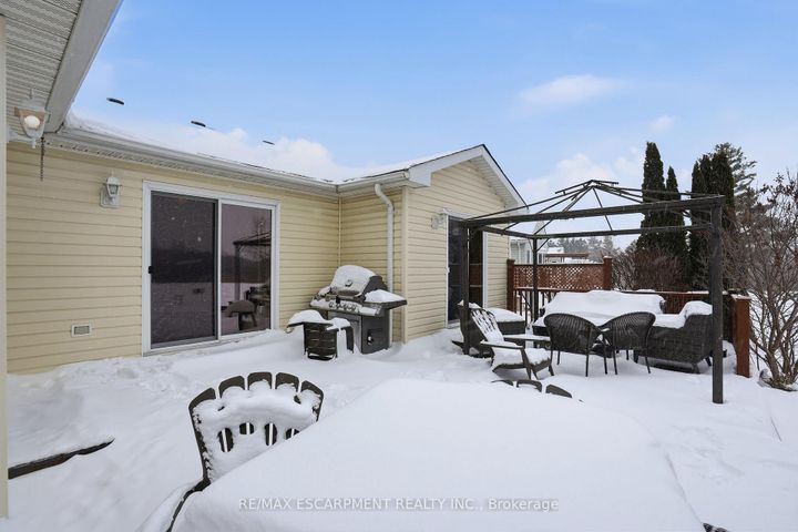 Photo 32 at 148 Glenariff Drive, Rural Flamborough, Hamilton