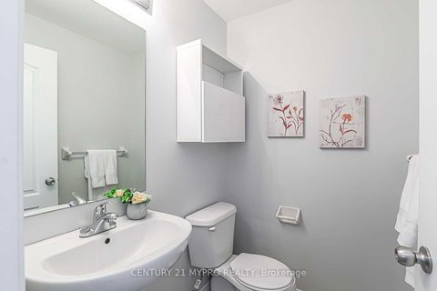 Photo 5 at 3 - 12 Eaton Park Lane, L'Amoreaux, Toronto