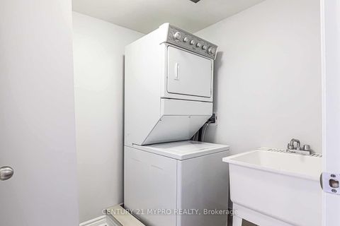 Photo 21 at 3 - 12 Eaton Park Lane, L'Amoreaux, Toronto