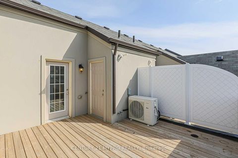 Photo 23 at 3 - 12 Eaton Park Lane, L'Amoreaux, Toronto