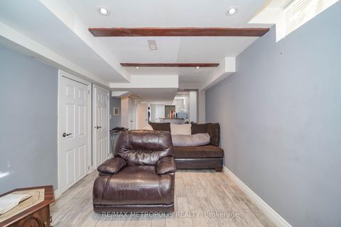 Photo 21 at 63 Echo Ridge Crescent, Sonoma Heights, Vaughan