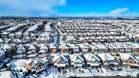 Photo 26 at 63 Echo Ridge Crescent, Sonoma Heights, Vaughan