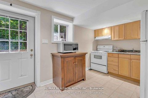 Photo 35 at 15 Treegrove Circle, Hills of St Andrew, Aurora