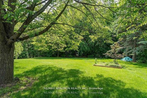 Photo 42 at 15 Treegrove Circle, Hills of St Andrew, Aurora