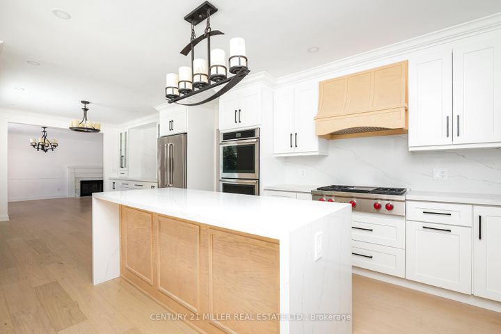 Photo 13 at 134 Abbey Court, MO Morrison, Oakville