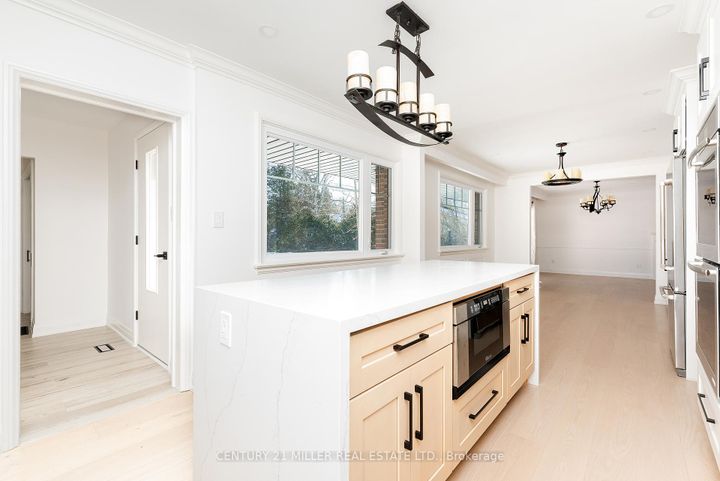 Photo 15 at 134 Abbey Court, MO Morrison, Oakville